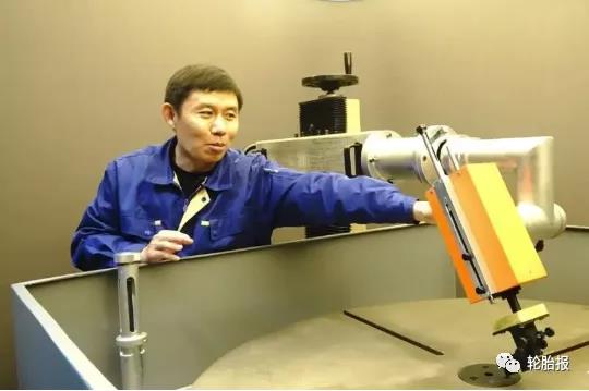 豪迈人边生产、边换代、边研发、边改进 豪迈人边生产、边换代、边研发、边改进