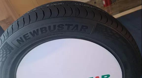 来自世界各地的300余位重要经销商、嘉宾等,参加了线上线下直播活动 来自世界各地的300余位重要经销商、嘉宾等,参加了线上线下直播活动